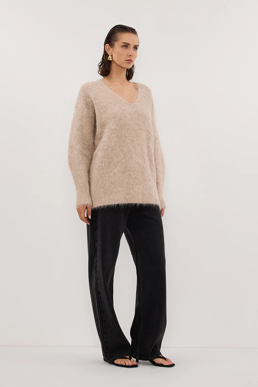 SALMA OAT V NECK JUMPER - Image 3