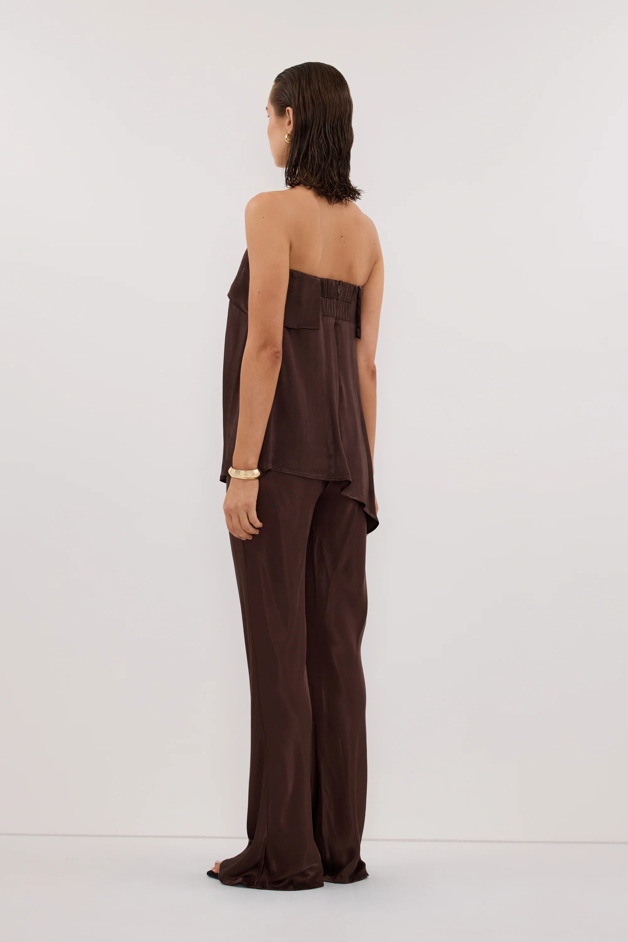 SANDER BITTER CHOC STRAPLESS SATIN TOP - Image 4