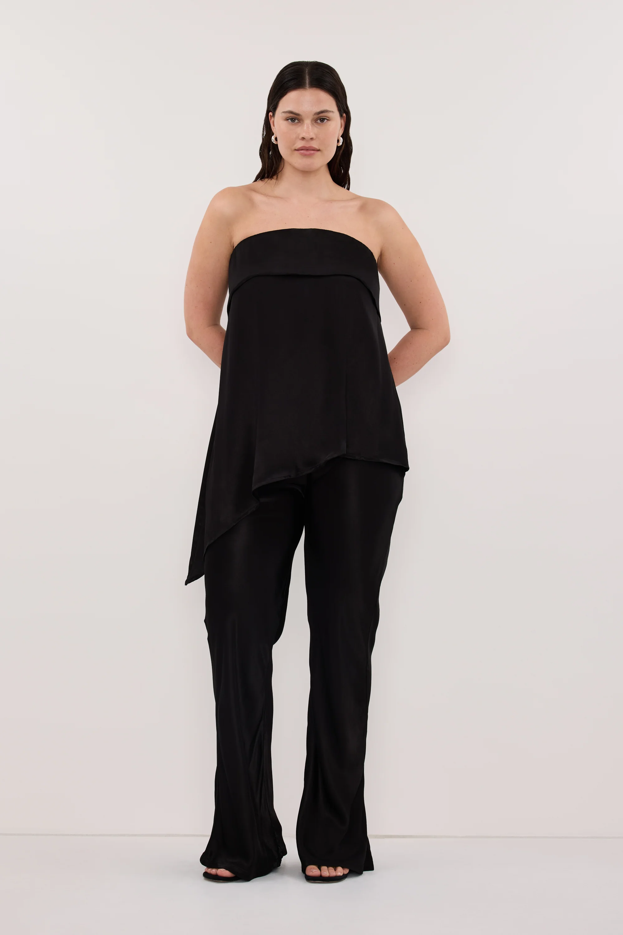 SANDER BLACK STRAPLESS SATIN TOP - Image 6