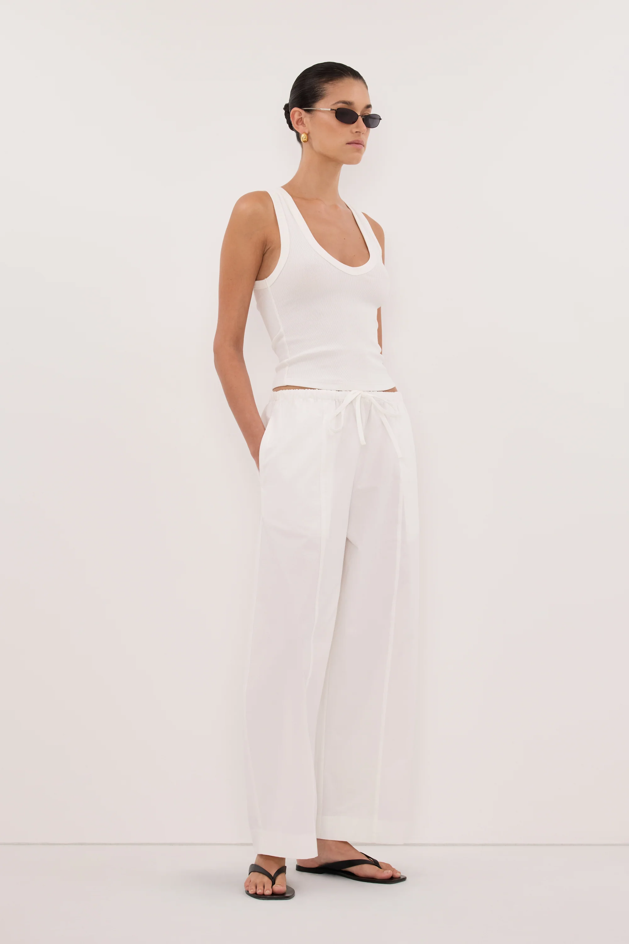 SCOUT WHITE COTTON BARREL LEG PANT - Image 4