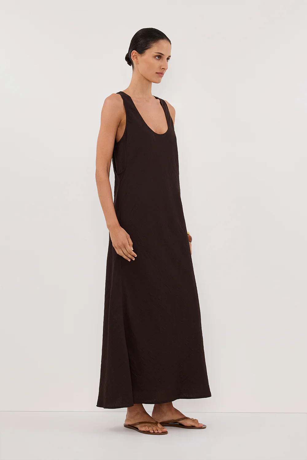 SHILOH BITTER CHOC SCOOP NECK MIDI DRESS - Image 3