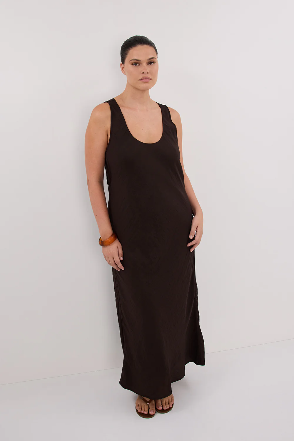 SHILOH BITTER CHOC SCOOP NECK MIDI DRESS - Image 9