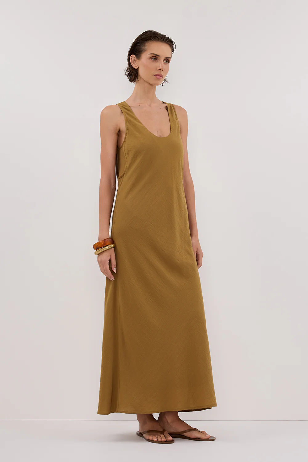 SHILOH FERN SCOOP NECK MIDI DRESS - Image 3