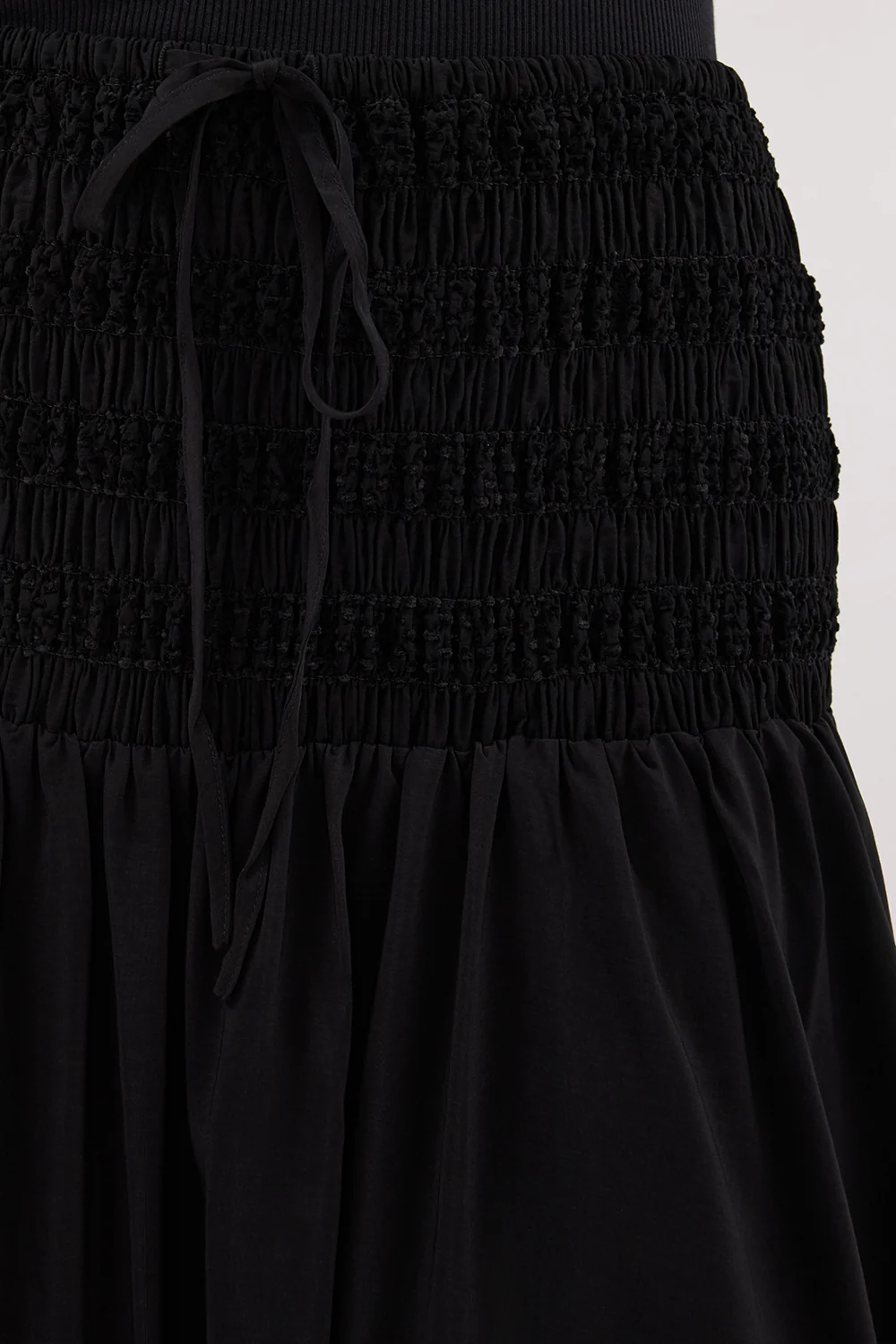 SIERRA BLACK TEXTURED MIDI SKIRT - Image 5