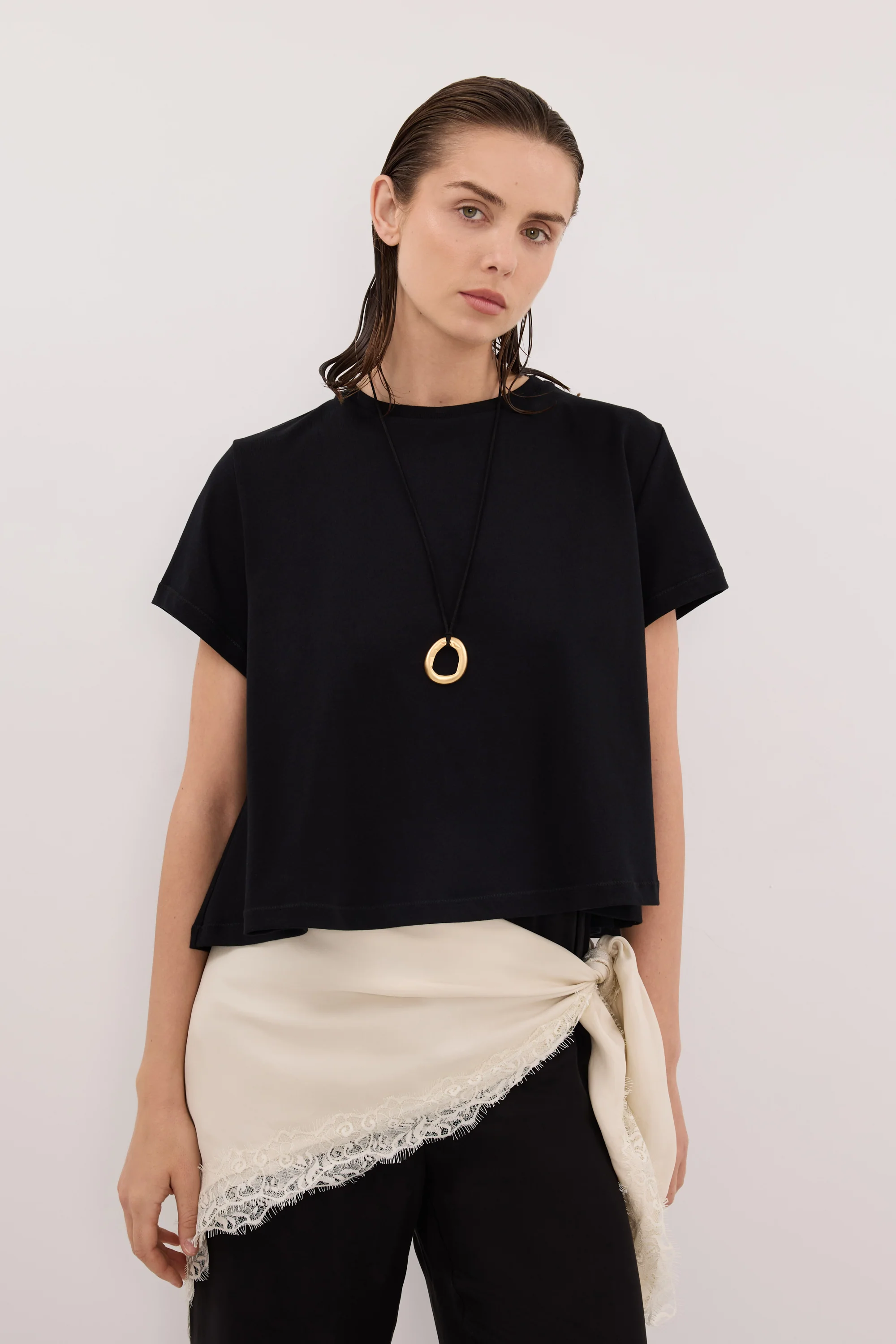 TATUM BLACK SHORT SLEEVE COTTON TEE - Image 2