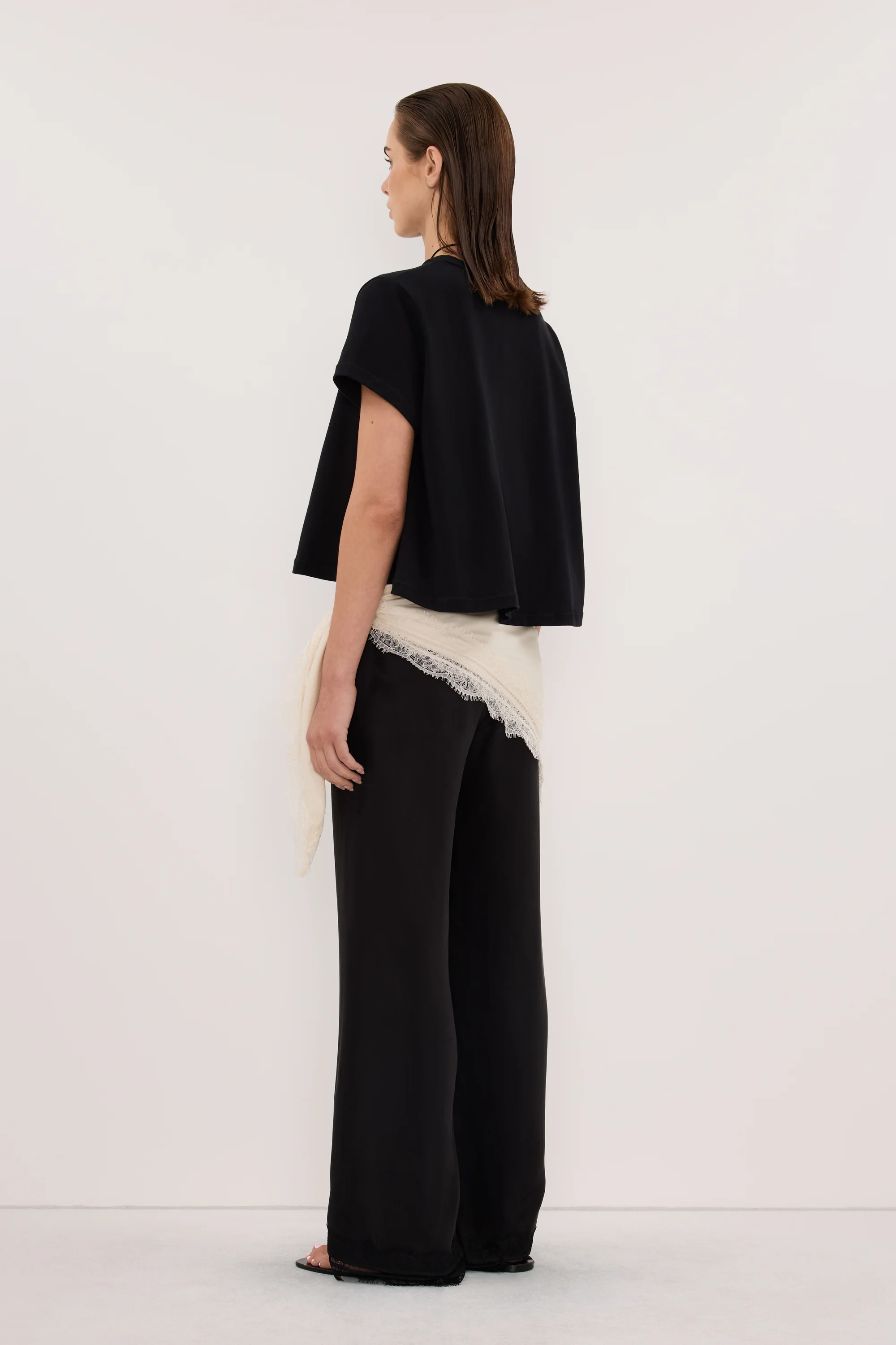 TATUM BLACK SHORT SLEEVE COTTON TEE - Image 4