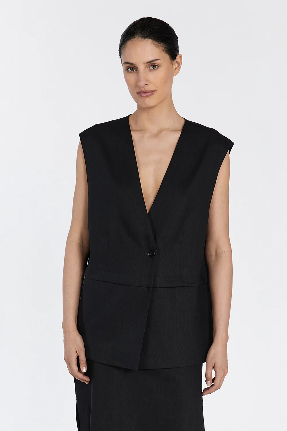 TAYLOR BLACK VEST - Image 2