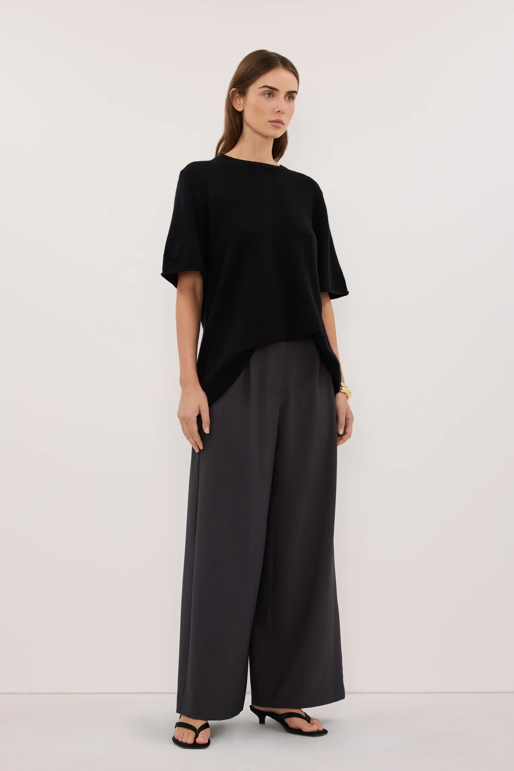 TESS BLACK LONGLINE KNIT TEE - Image 3