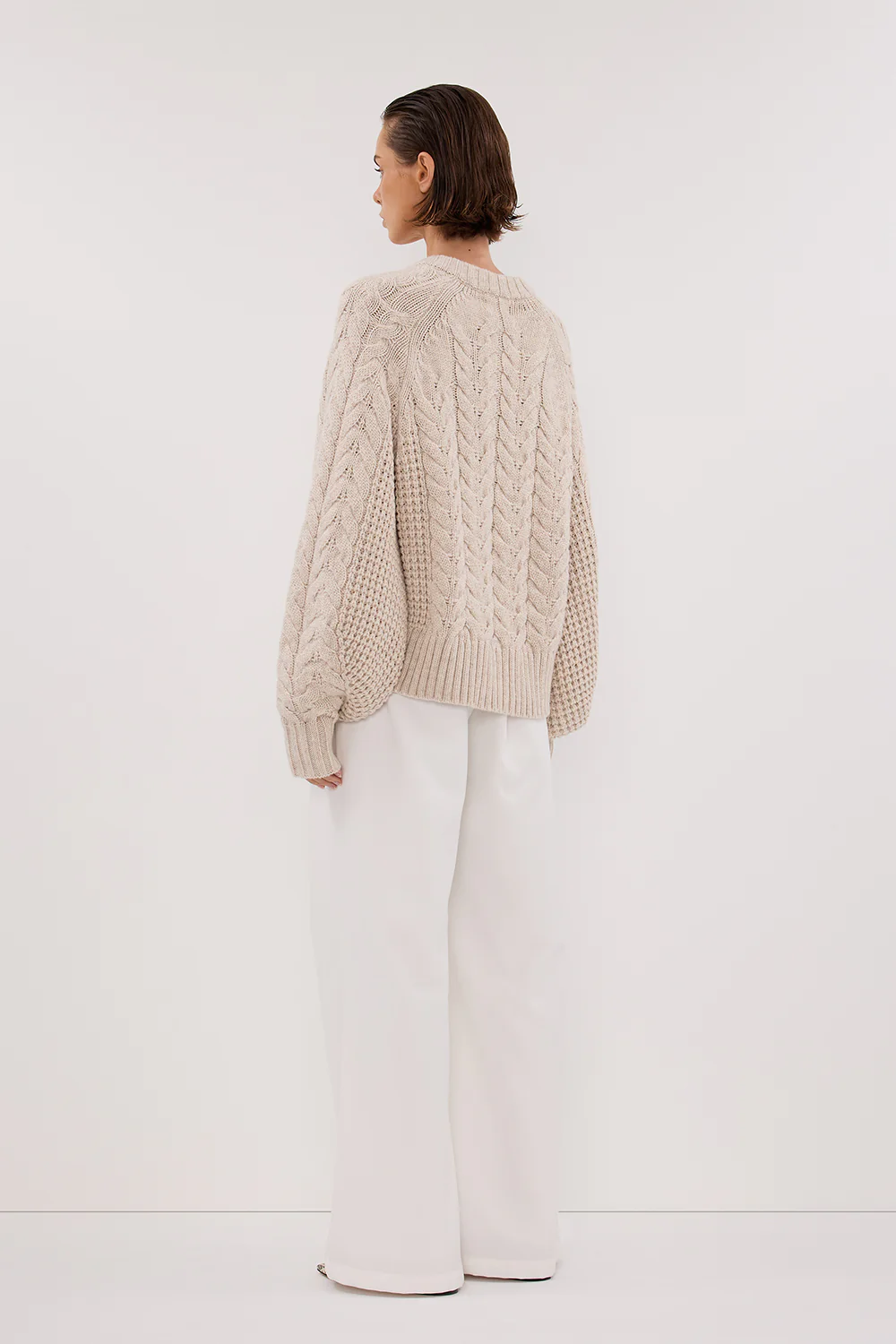 TOM CHALK CABLE KNIT CARDIGAN - Image 4