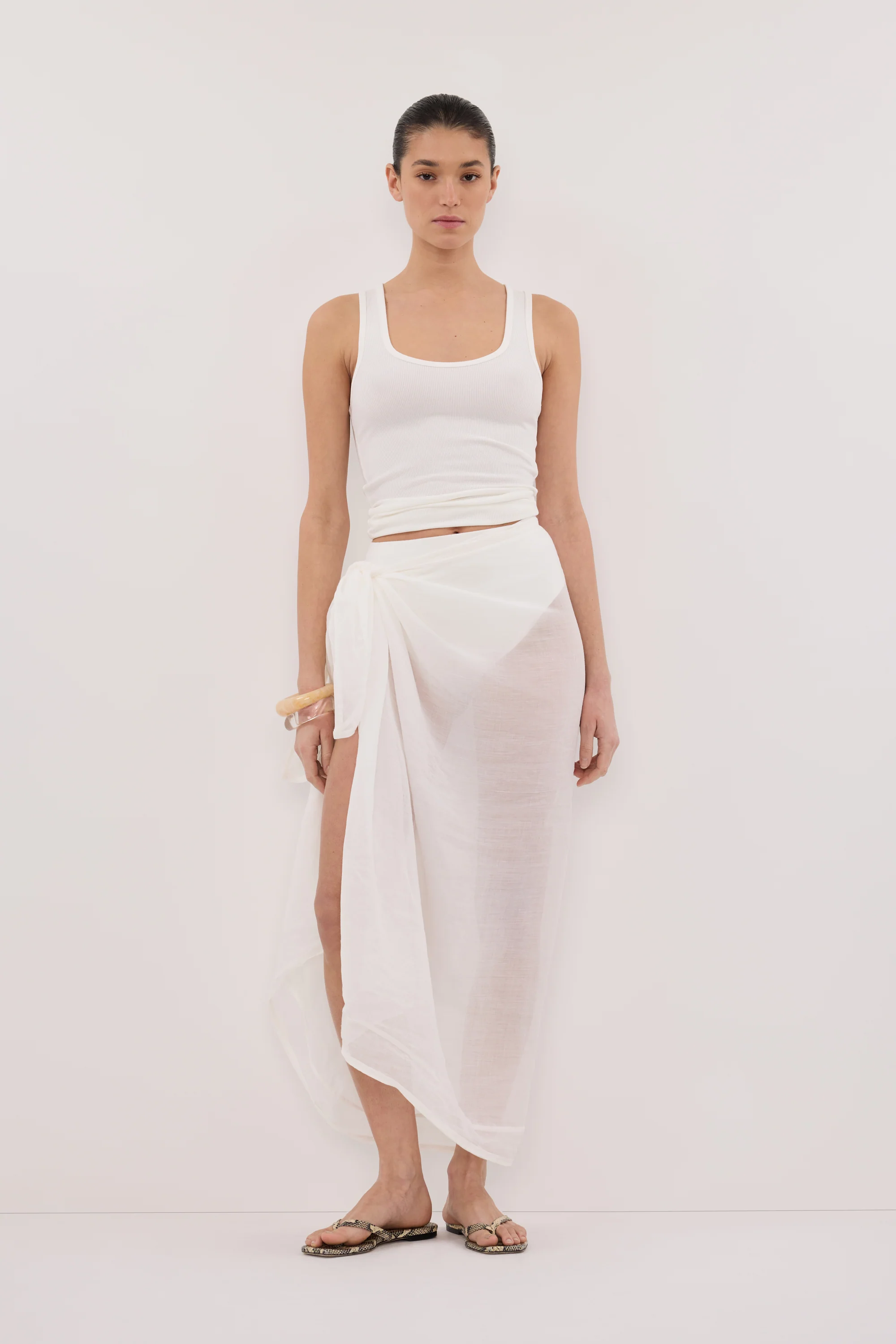 TROPEZ WHITE RAMIE SARONG