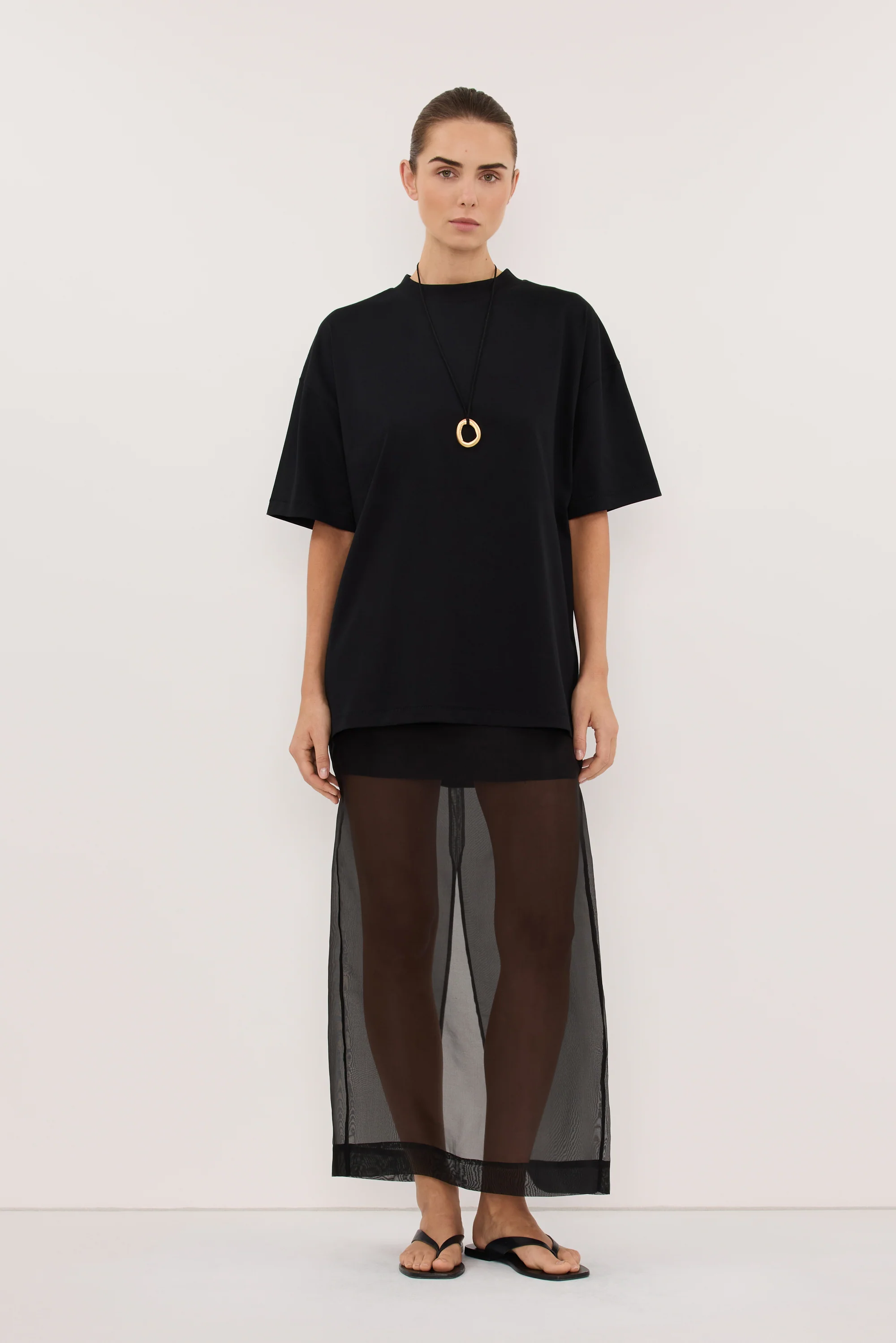 TYRA BLACK BOYFRIEND TEE