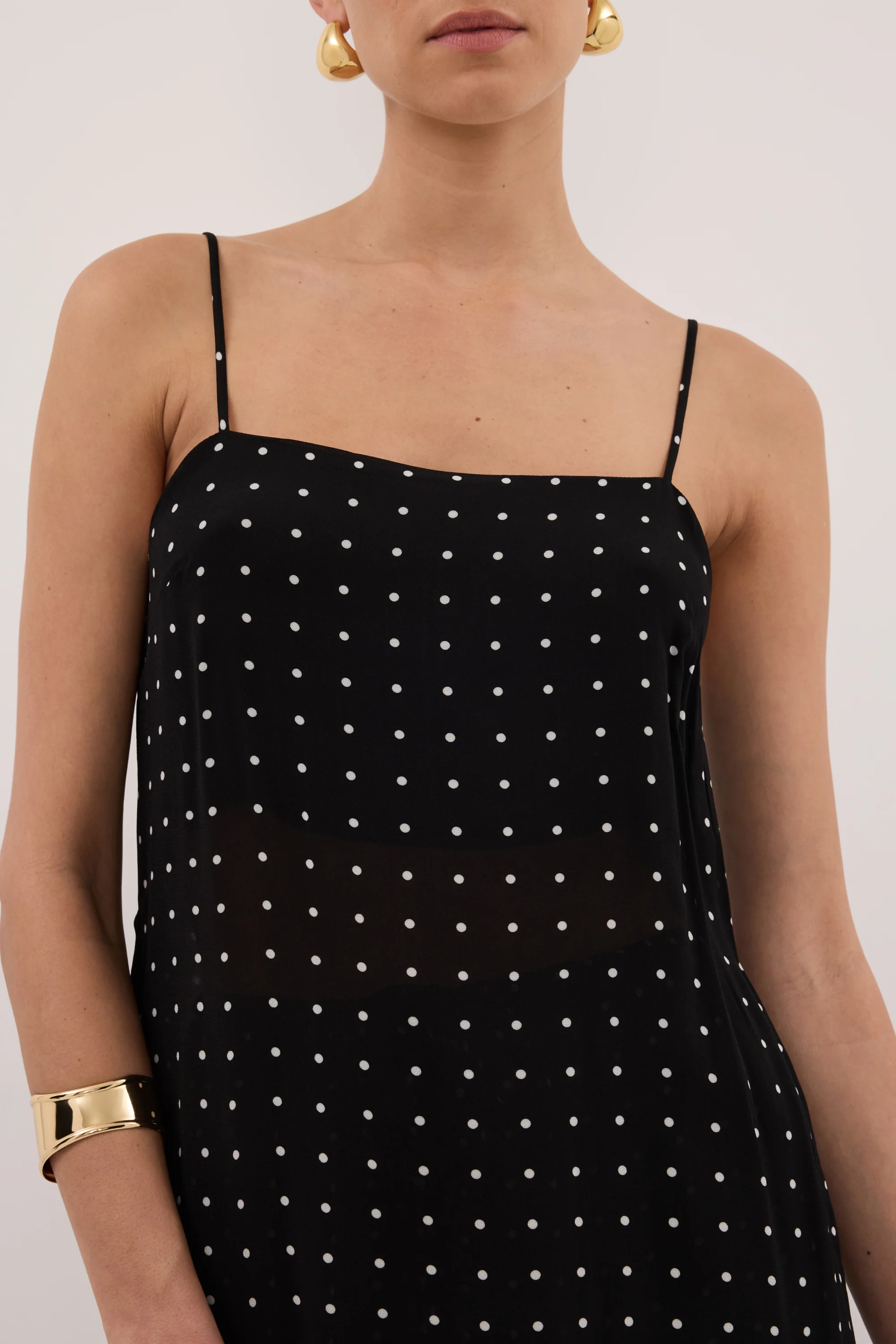 VANESSA BLACK SLEEVELESS SPOT CAMI TOP - Image 6