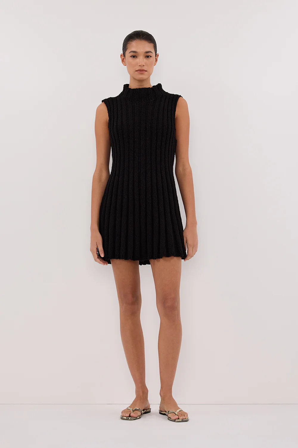 VERO BLACK KNIT MINI DRESS
