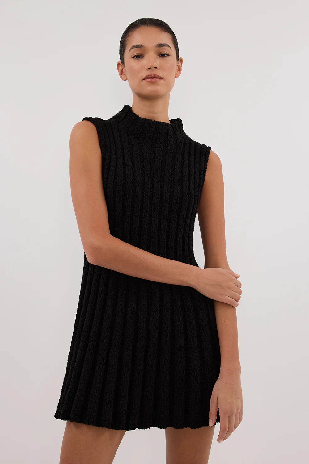 VERO BLACK KNIT MINI DRESS - Image 2