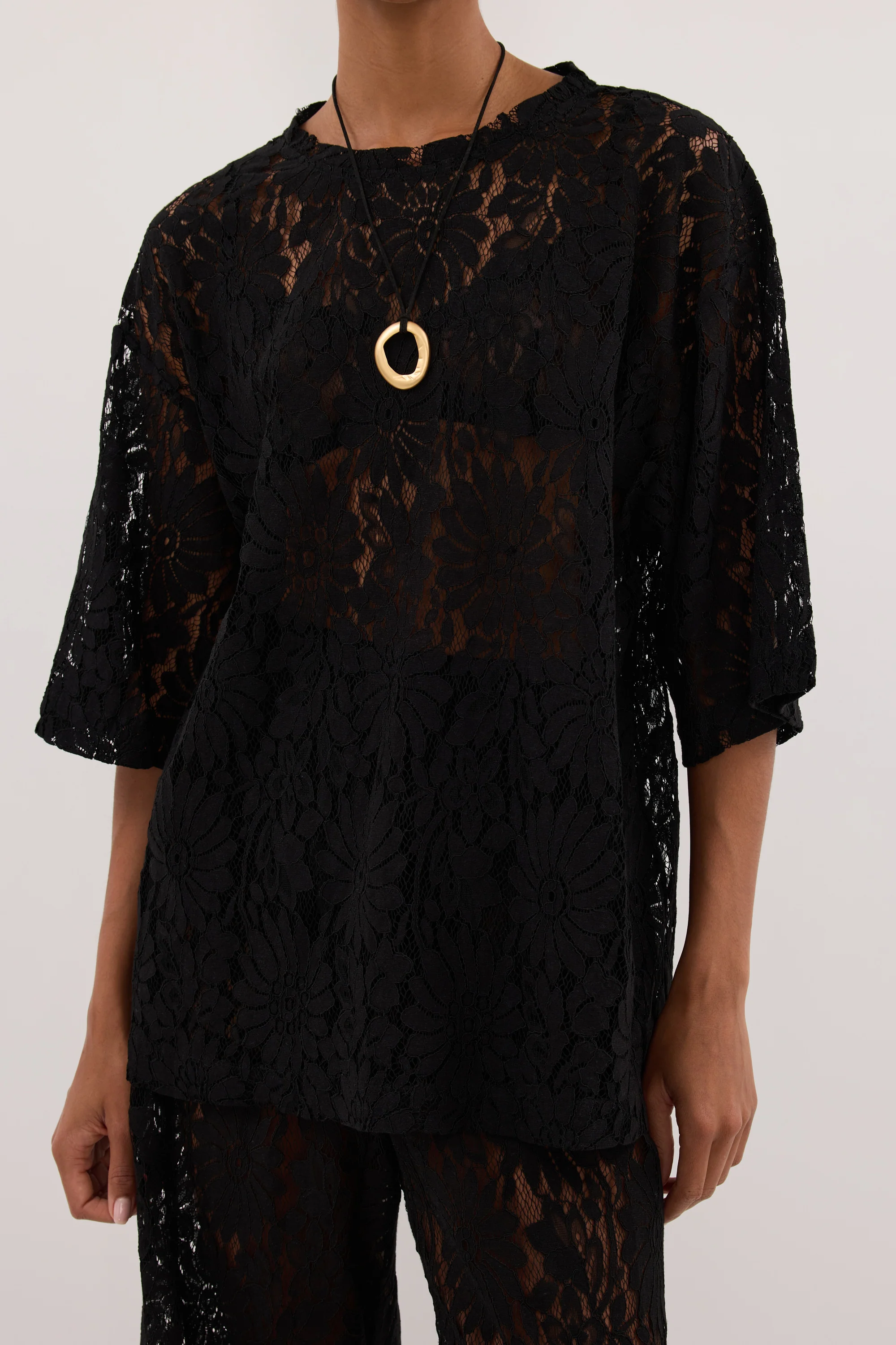 WILMA BLACK LACE TEE - Image 5