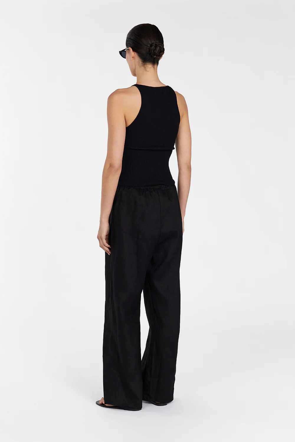Ā ZION BLACK SCOOP TANK - Image 4